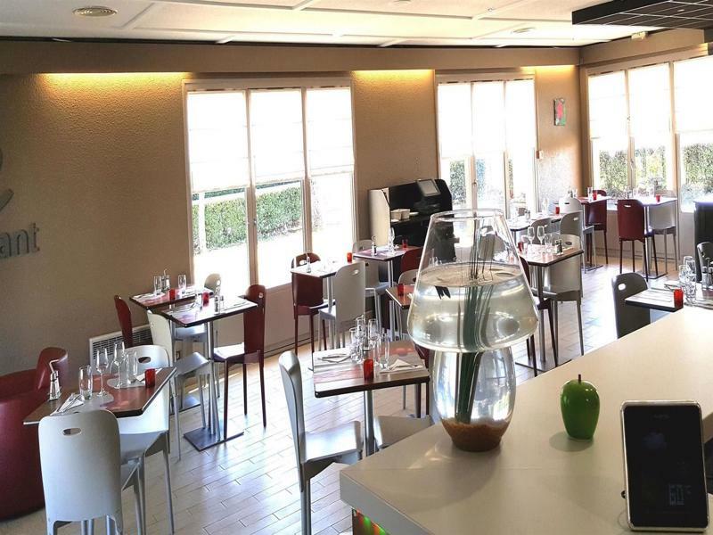 Hotel Restaurant Campanile Aurillac Eksteriør billede